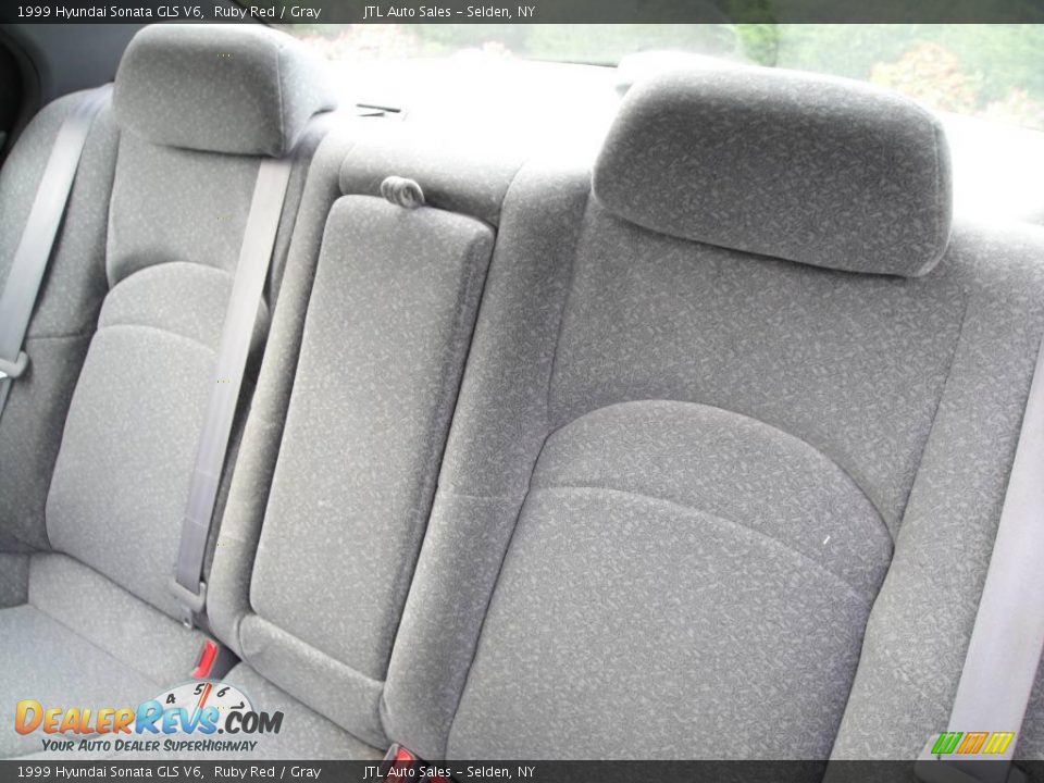 1999 Hyundai Sonata GLS V6 Ruby Red / Gray Photo #12