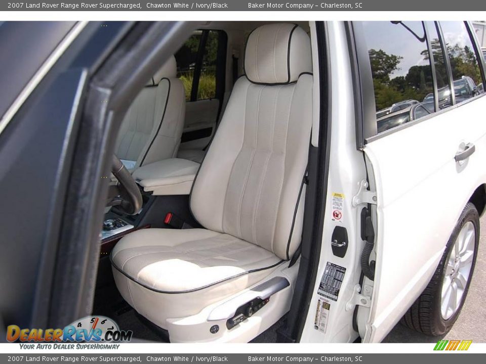2007 Land Rover Range Rover Supercharged Chawton White / Ivory/Black Photo #7