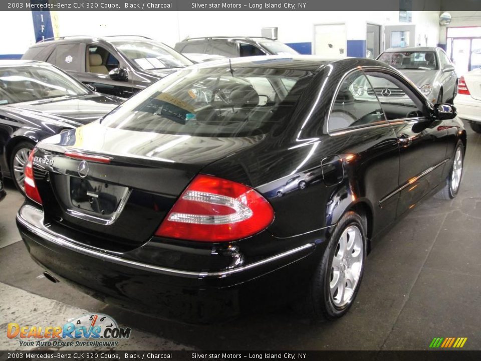 2003 Mercedes-Benz CLK 320 Coupe Black / Charcoal Photo #4