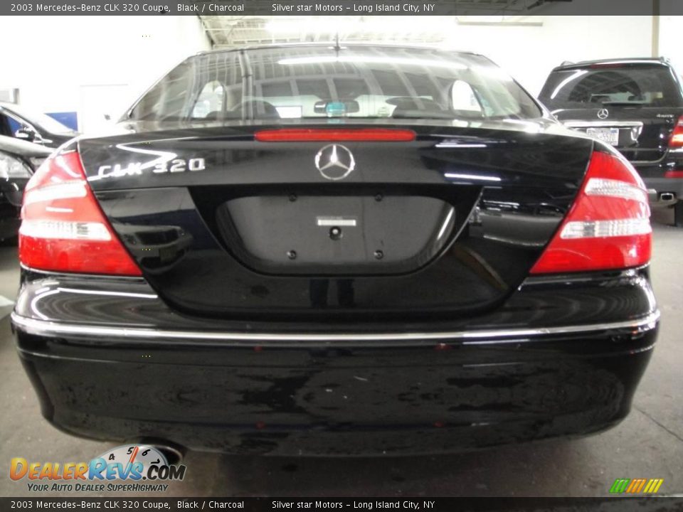 2003 Mercedes-Benz CLK 320 Coupe Black / Charcoal Photo #11