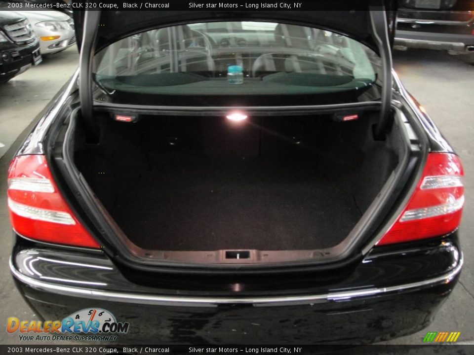 2003 Mercedes-Benz CLK 320 Coupe Black / Charcoal Photo #12