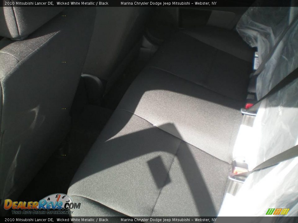 2010 Mitsubishi Lancer DE Wicked White Metallic / Black Photo #3