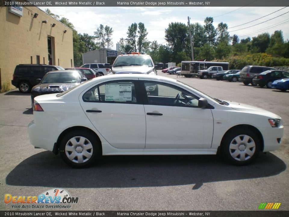 2010 Mitsubishi Lancer DE Wicked White Metallic / Black Photo #10