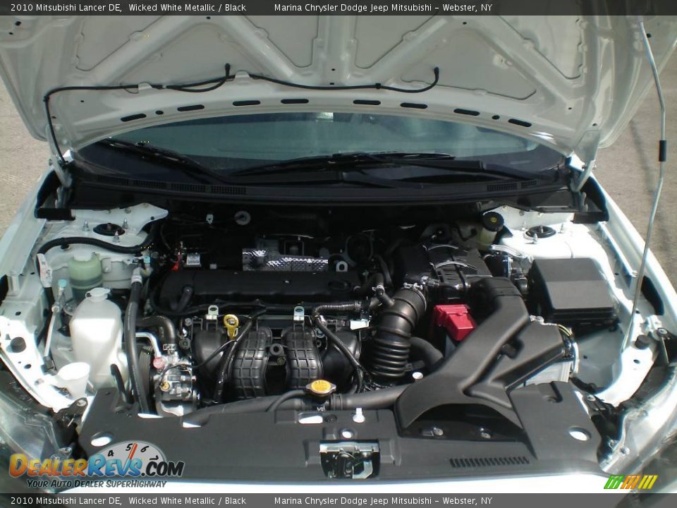 2010 Mitsubishi Lancer DE Wicked White Metallic / Black Photo #14
