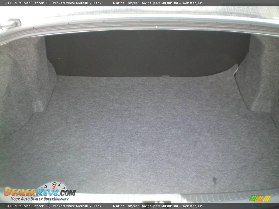 2010 Mitsubishi Lancer DE Wicked White Metallic / Black Photo #18