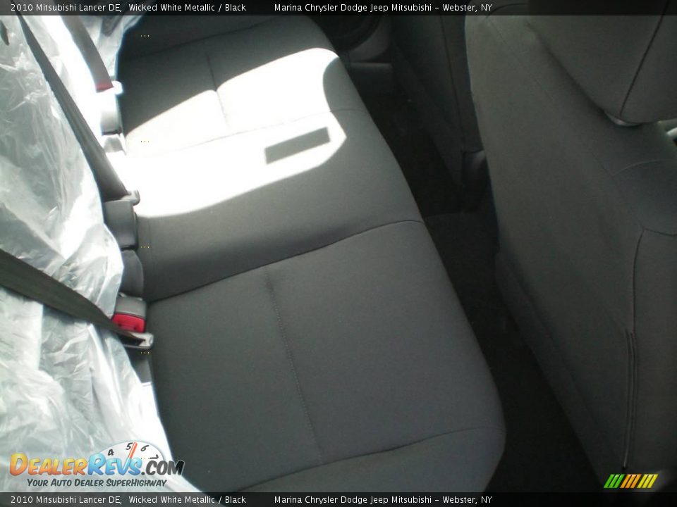 2010 Mitsubishi Lancer DE Wicked White Metallic / Black Photo #20