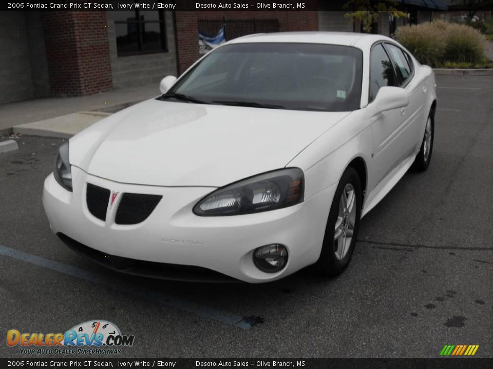 2006 Pontiac Grand Prix GT Sedan Ivory White / Ebony Photo #2