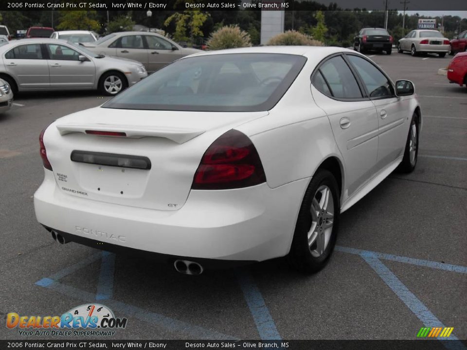 2006 Pontiac Grand Prix GT Sedan Ivory White / Ebony Photo #6
