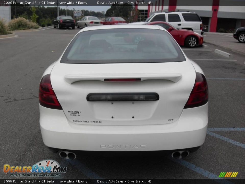 2006 Pontiac Grand Prix GT Sedan Ivory White / Ebony Photo #7