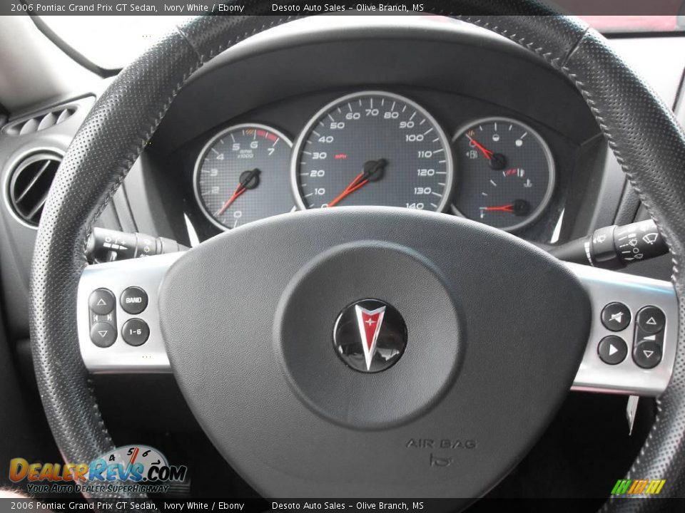 2006 Pontiac Grand Prix GT Sedan Ivory White / Ebony Photo #9