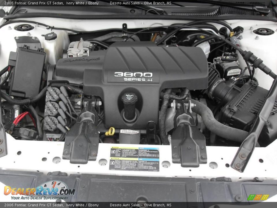 2006 Pontiac Grand Prix GT Sedan Ivory White / Ebony Photo #16