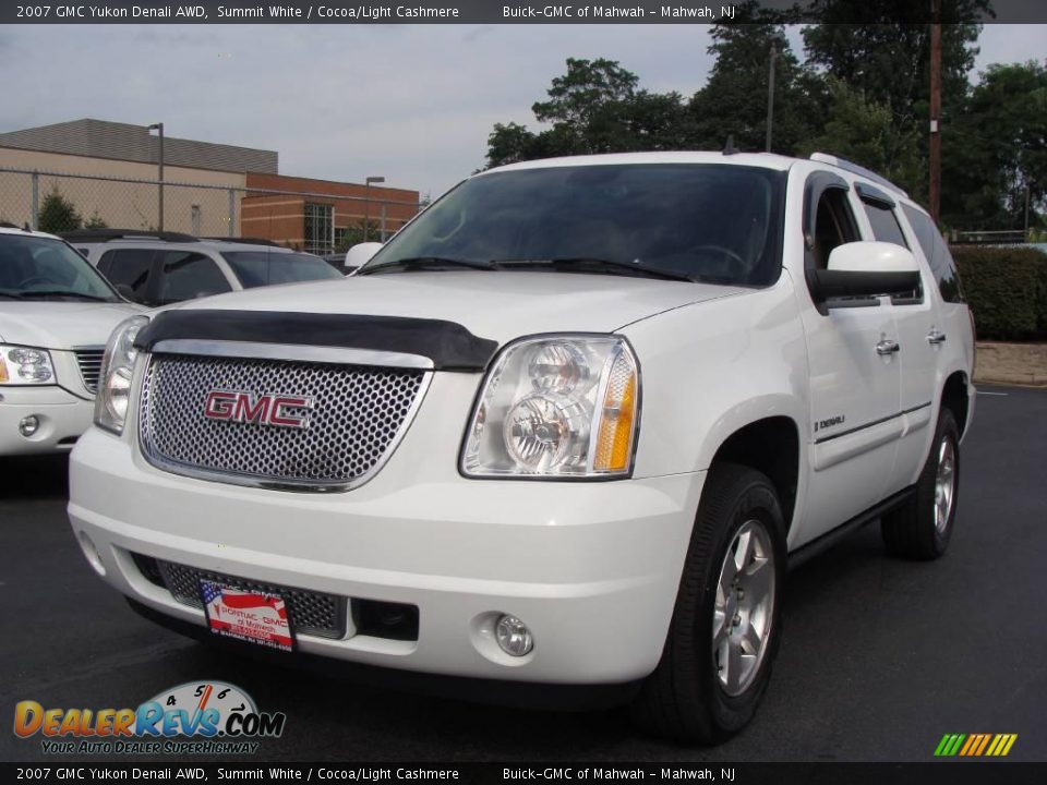 2007 GMC Yukon Denali AWD Summit White / Cocoa/Light Cashmere Photo #1