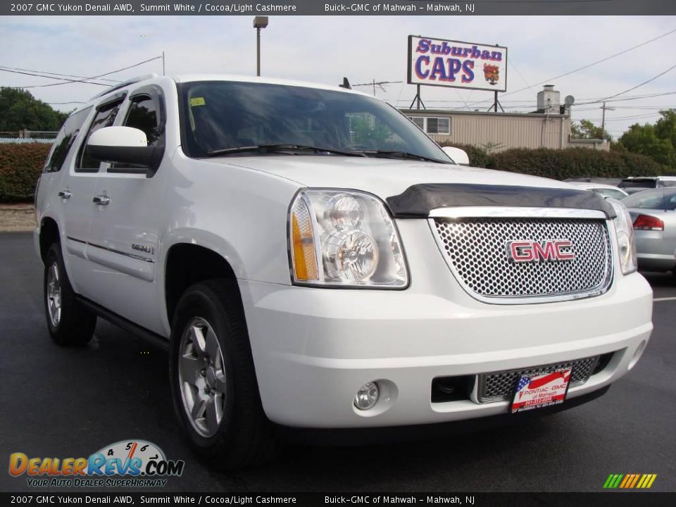 2007 GMC Yukon Denali AWD Summit White / Cocoa/Light Cashmere Photo #3