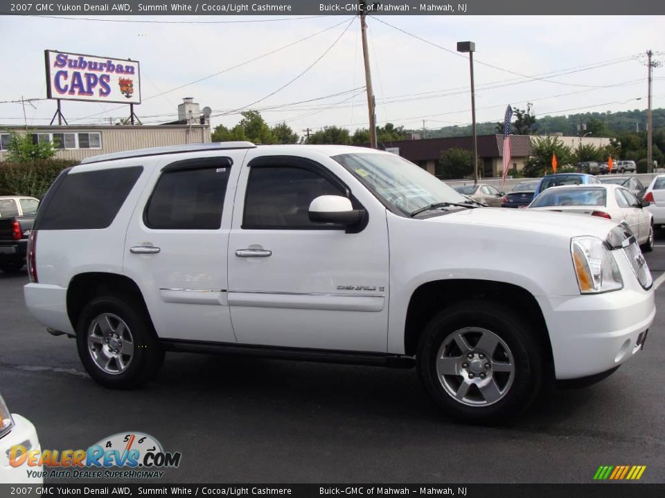2007 GMC Yukon Denali AWD Summit White / Cocoa/Light Cashmere Photo #4