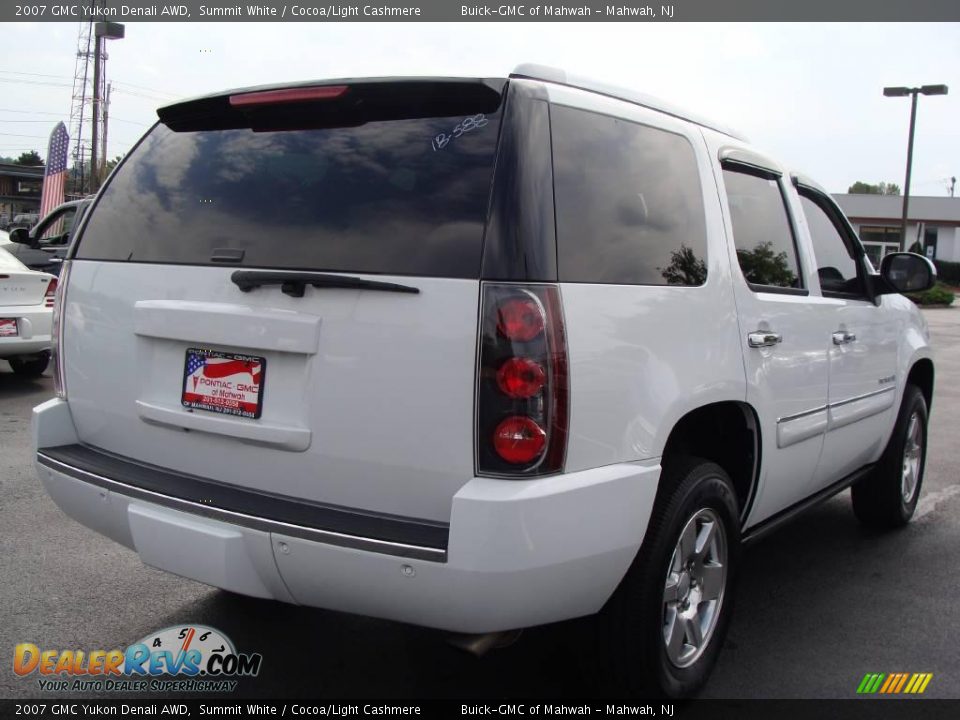 2007 GMC Yukon Denali AWD Summit White / Cocoa/Light Cashmere Photo #5