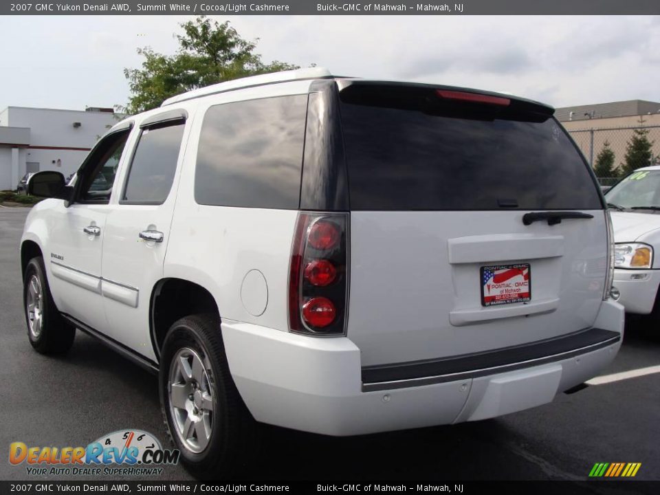 2007 GMC Yukon Denali AWD Summit White / Cocoa/Light Cashmere Photo #7