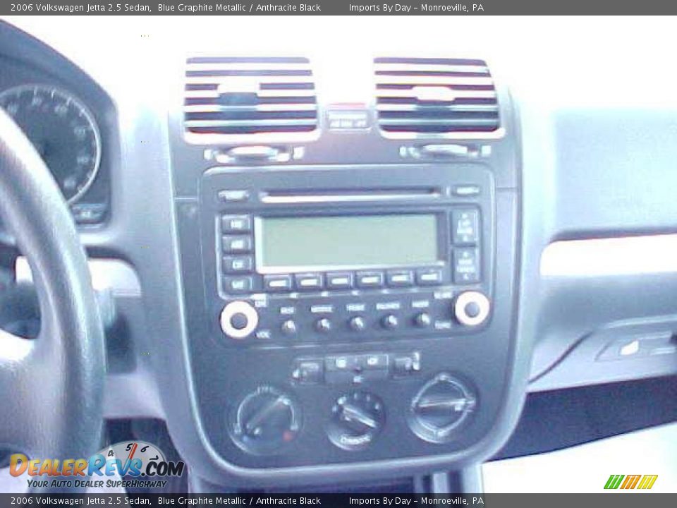 2006 Volkswagen Jetta 2.5 Sedan Blue Graphite Metallic / Anthracite Black Photo #17