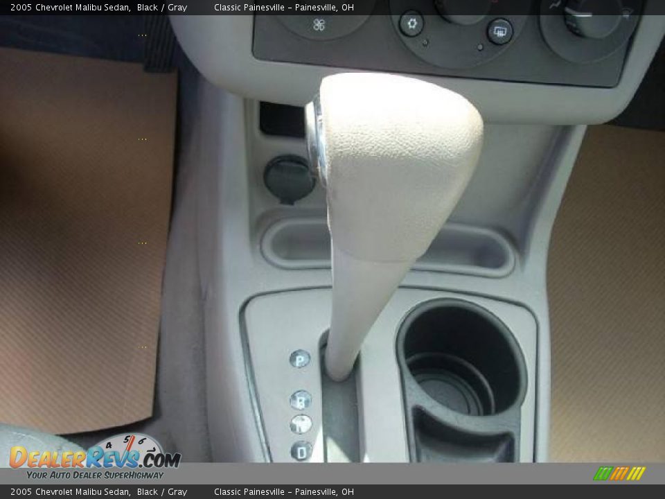 2005 Chevrolet Malibu Sedan Black / Gray Photo #11