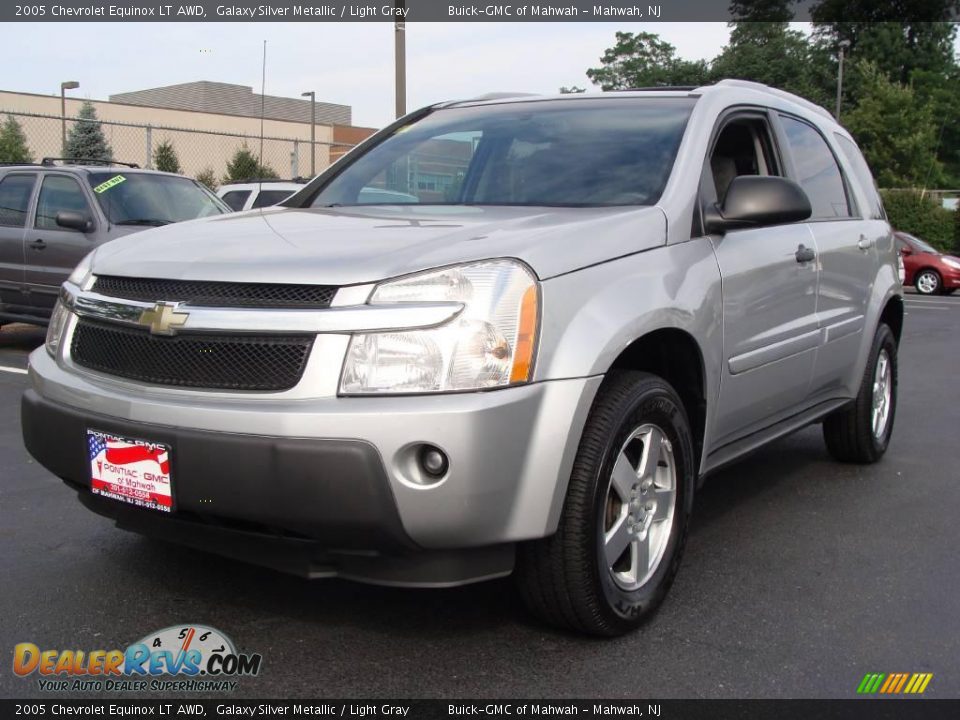 2005 Chevrolet Equinox LT AWD Galaxy Silver Metallic / Light Gray Photo #1
