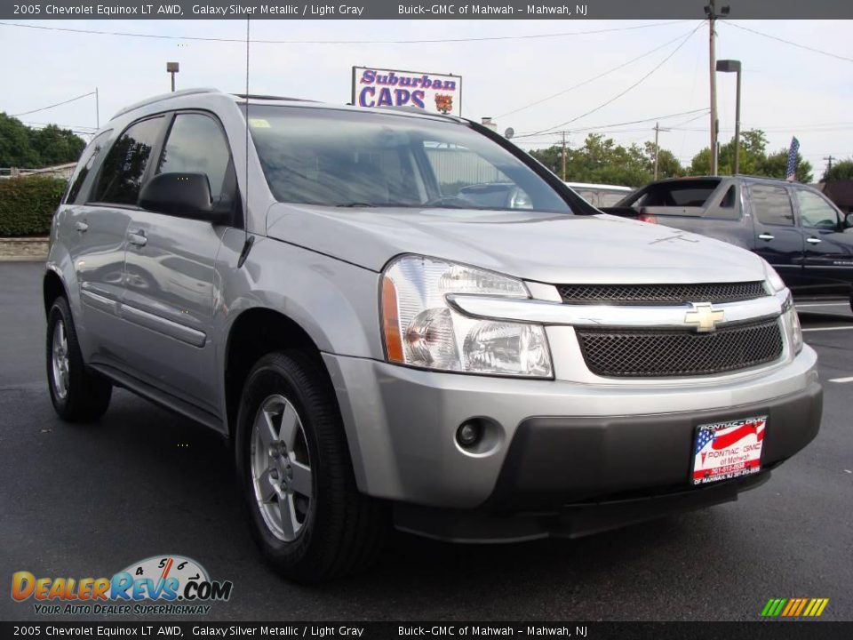 2005 Chevrolet Equinox LT AWD Galaxy Silver Metallic / Light Gray Photo #3
