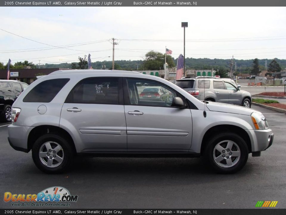 2005 Chevrolet Equinox LT AWD Galaxy Silver Metallic / Light Gray Photo #4