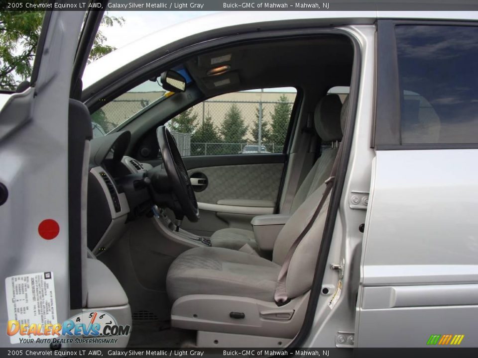 2005 Chevrolet Equinox LT AWD Galaxy Silver Metallic / Light Gray Photo #12