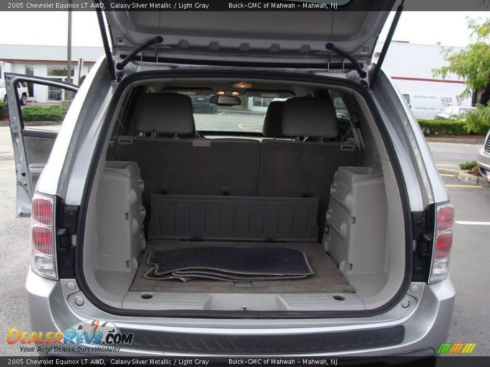 2005 Chevrolet Equinox LT AWD Galaxy Silver Metallic / Light Gray Photo #22
