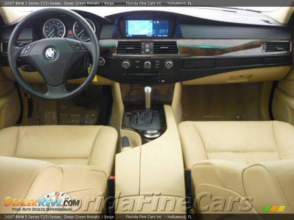 2007 BMW 5 Series 525i Sedan Deep Green Metallic / Beige Photo #16