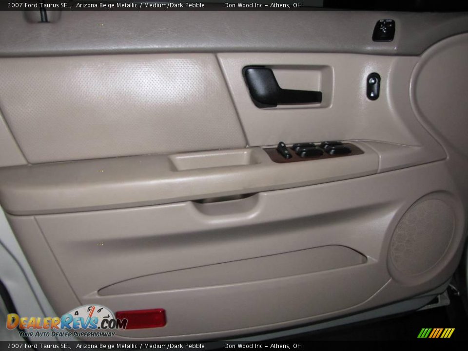 2007 Ford Taurus SEL Arizona Beige Metallic / Medium/Dark Pebble Photo #13