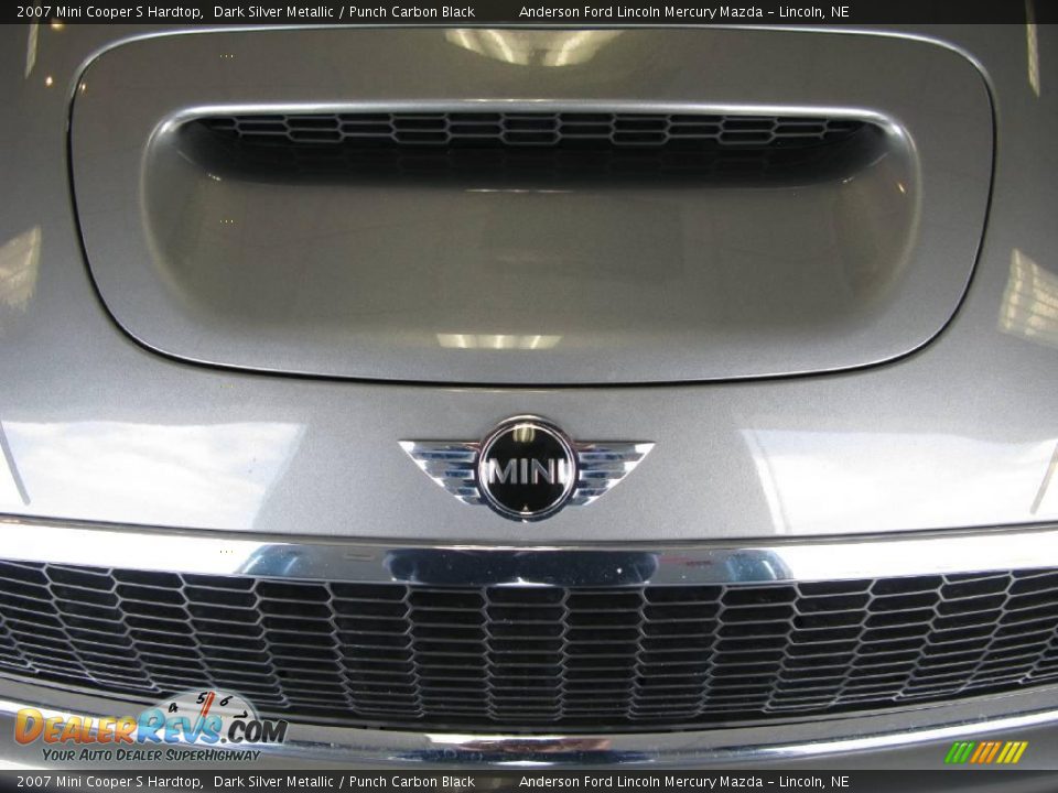 2007 Mini Cooper S Hardtop Dark Silver Metallic / Punch Carbon Black Photo #9