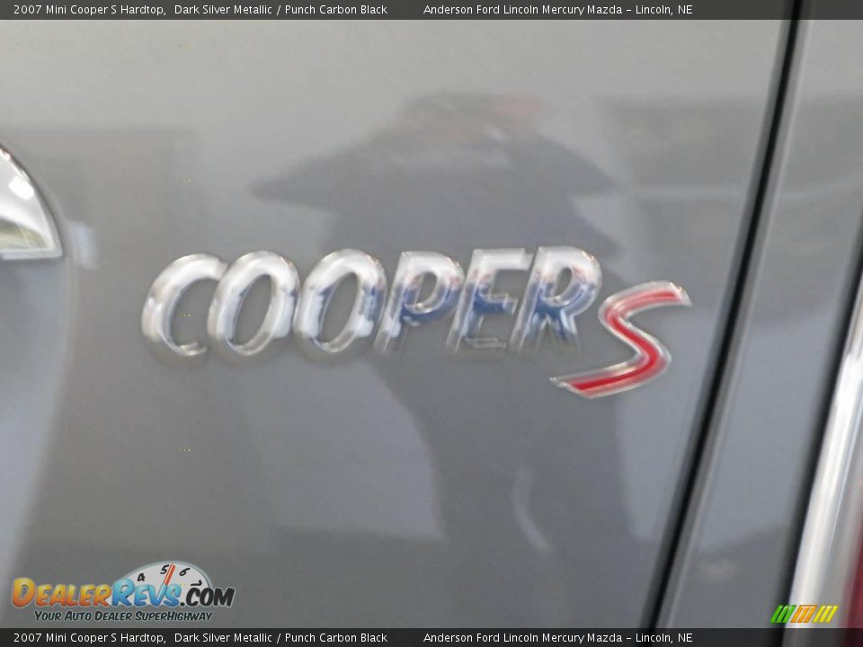 2007 Mini Cooper S Hardtop Dark Silver Metallic / Punch Carbon Black Photo #20