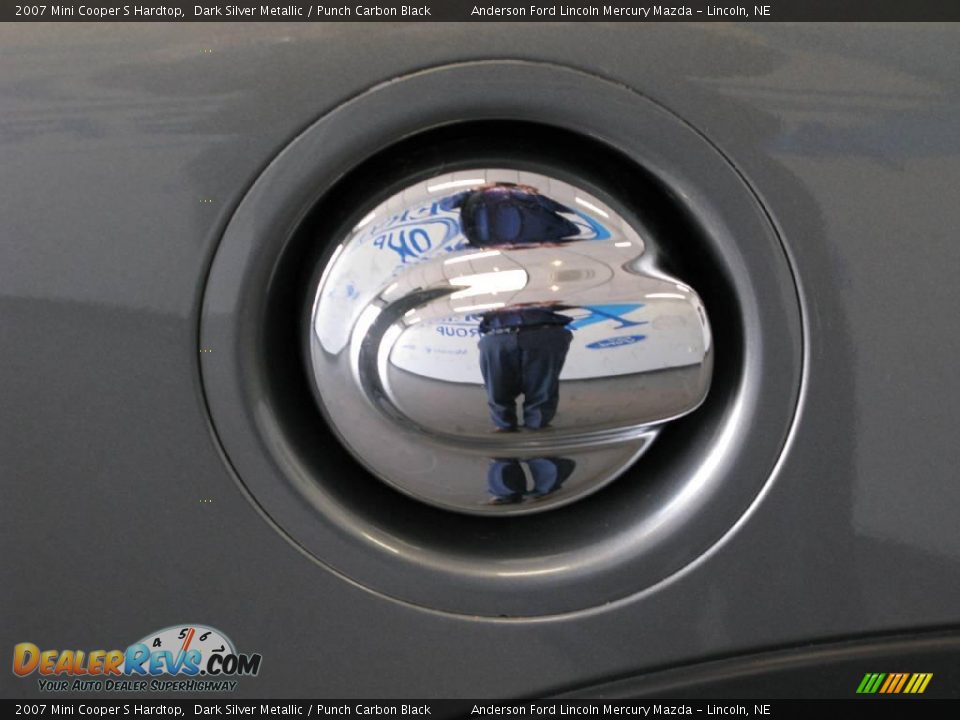 2007 Mini Cooper S Hardtop Dark Silver Metallic / Punch Carbon Black Photo #24