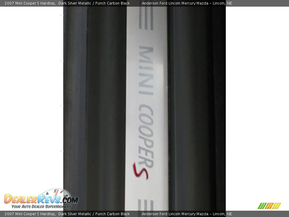 2007 Mini Cooper S Hardtop Dark Silver Metallic / Punch Carbon Black Photo #27
