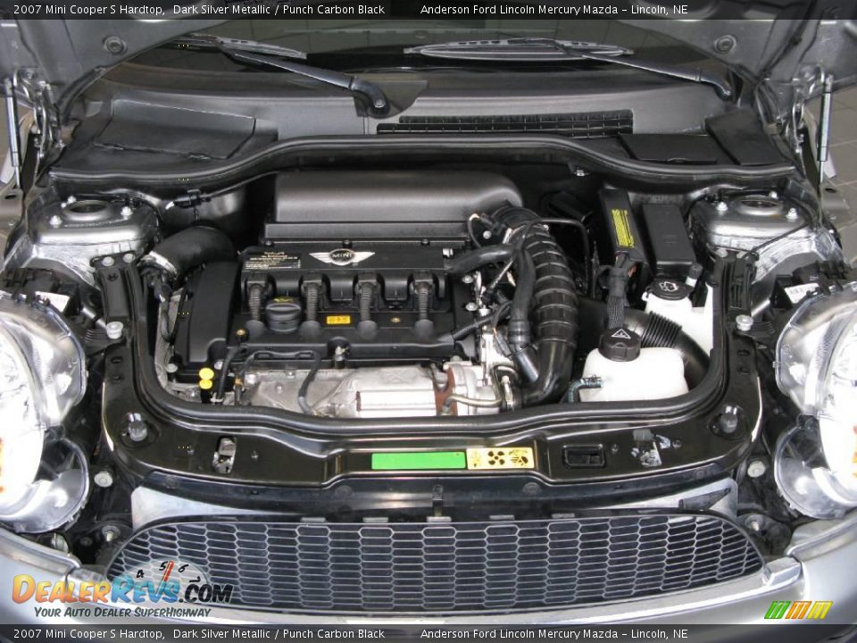 2007 Mini Cooper S Hardtop Dark Silver Metallic / Punch Carbon Black Photo #30