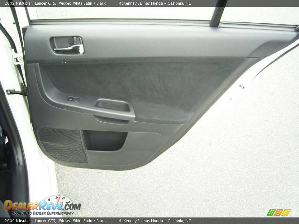 2009 Mitsubishi Lancer GTS Wicked White Satin / Black Photo #14