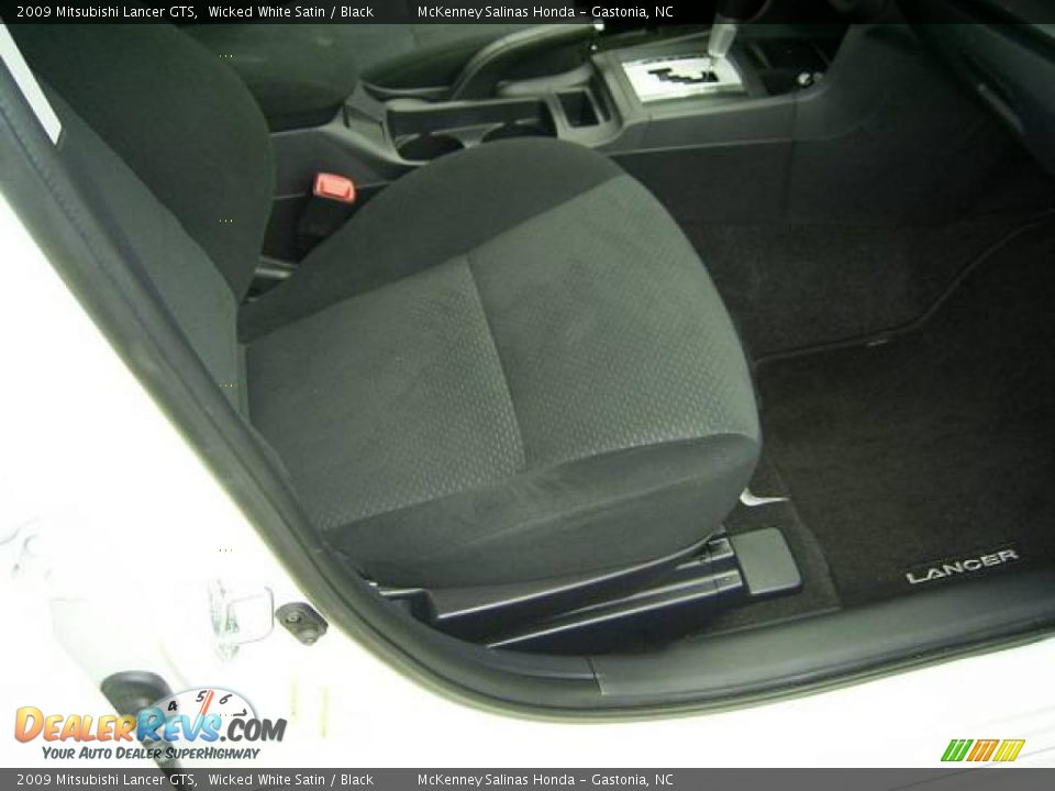 2009 Mitsubishi Lancer GTS Wicked White Satin / Black Photo #16