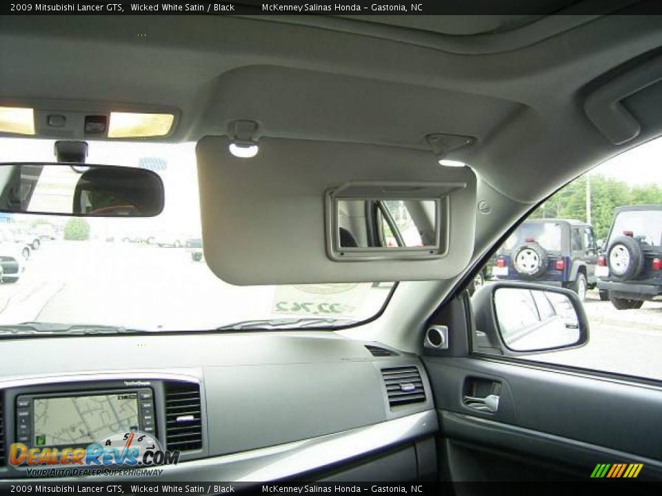 2009 Mitsubishi Lancer GTS Wicked White Satin / Black Photo #30