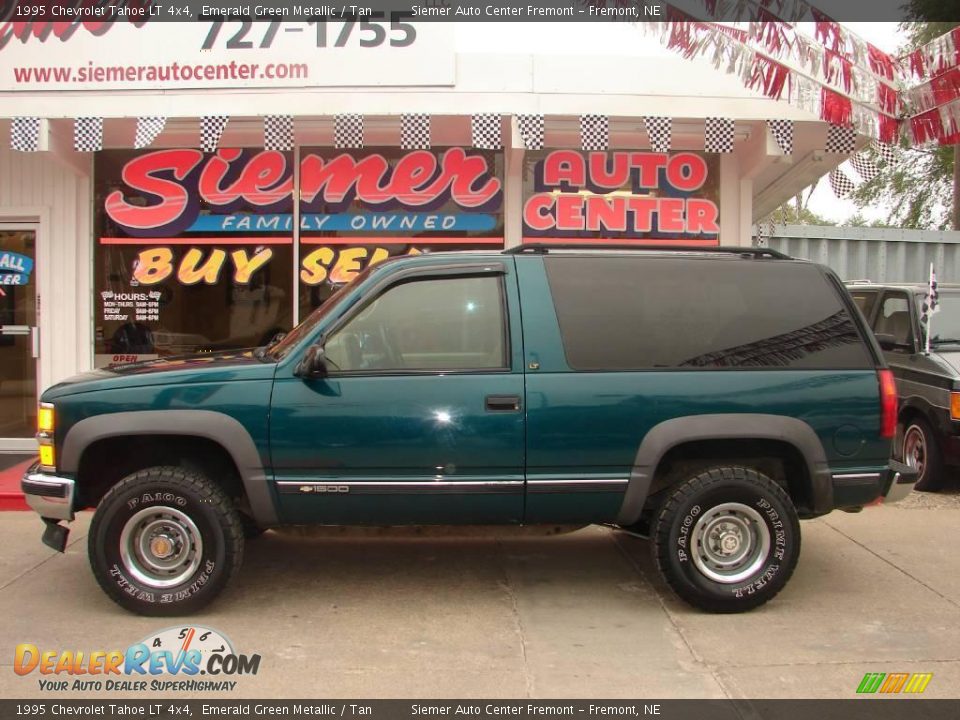 1995 Chevrolet Tahoe LT 4x4 Emerald Green Metallic / Tan Photo #1