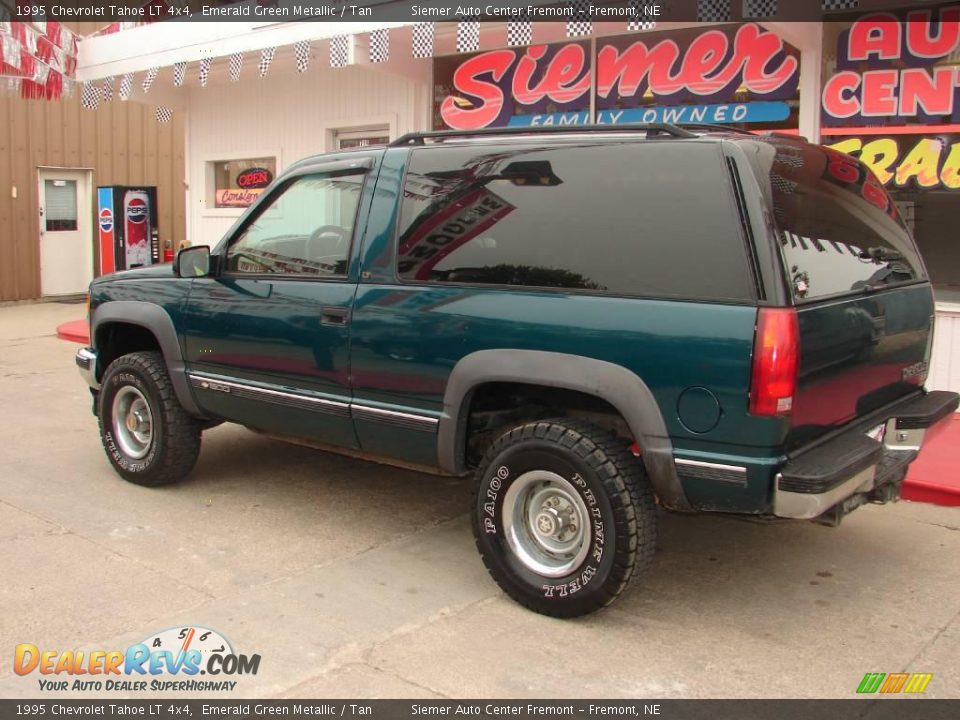 1995 Chevrolet Tahoe LT 4x4 Emerald Green Metallic / Tan Photo #3