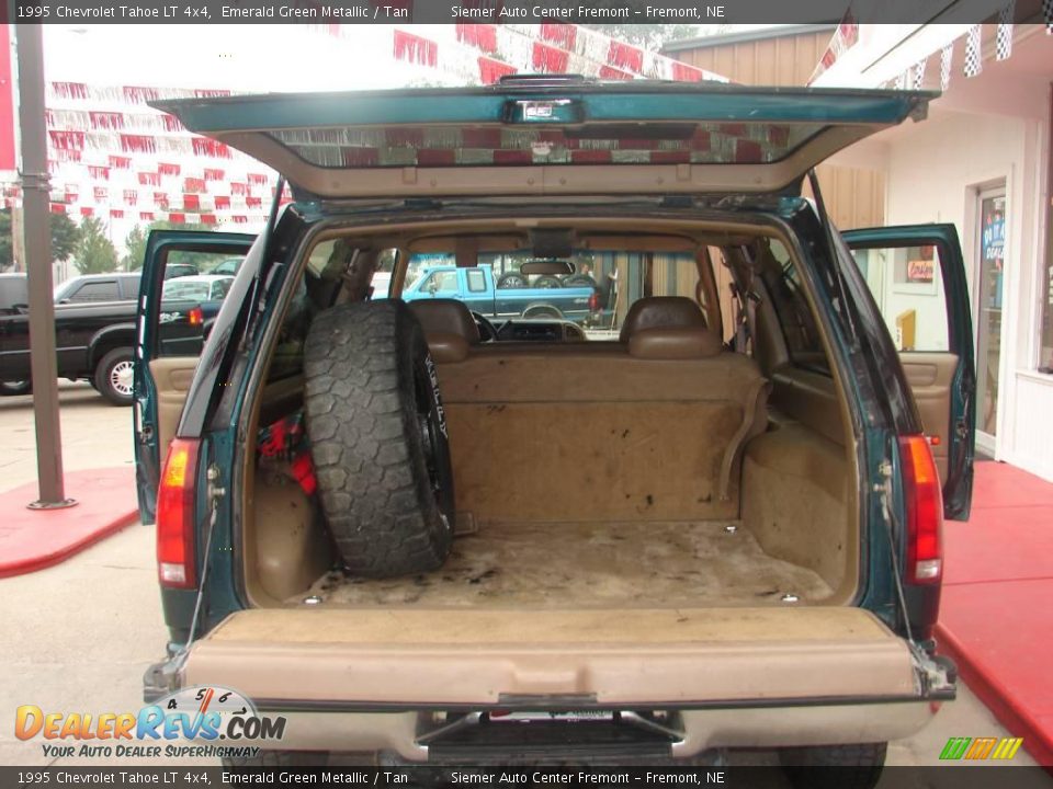 1995 Chevrolet Tahoe LT 4x4 Emerald Green Metallic / Tan Photo #33