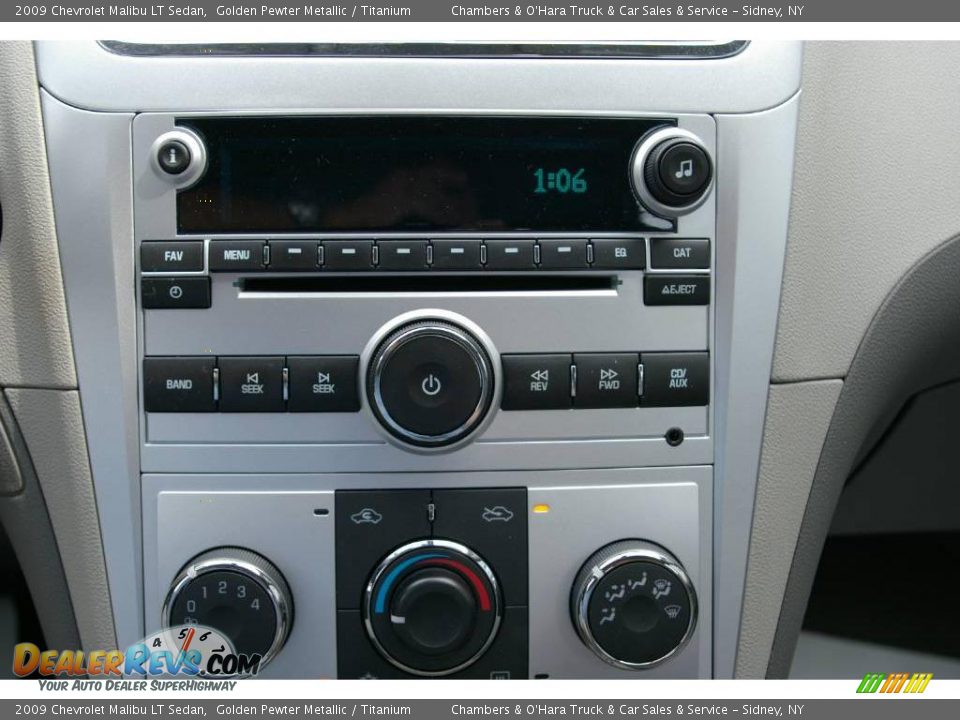 2009 Chevrolet Malibu LT Sedan Golden Pewter Metallic / Titanium Photo #5