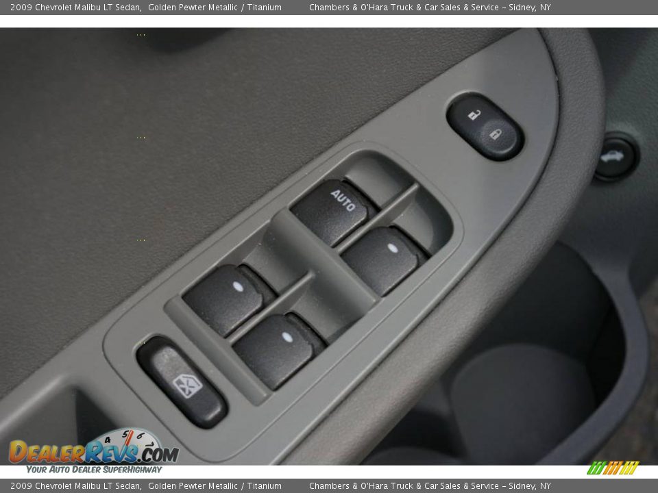 2009 Chevrolet Malibu LT Sedan Golden Pewter Metallic / Titanium Photo #8