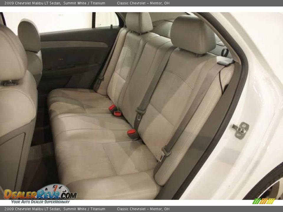 2009 Chevrolet Malibu LT Sedan Summit White / Titanium Photo #17