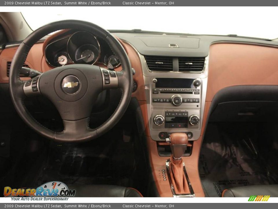 2009 Chevrolet Malibu LTZ Sedan Summit White / Ebony/Brick Photo #19