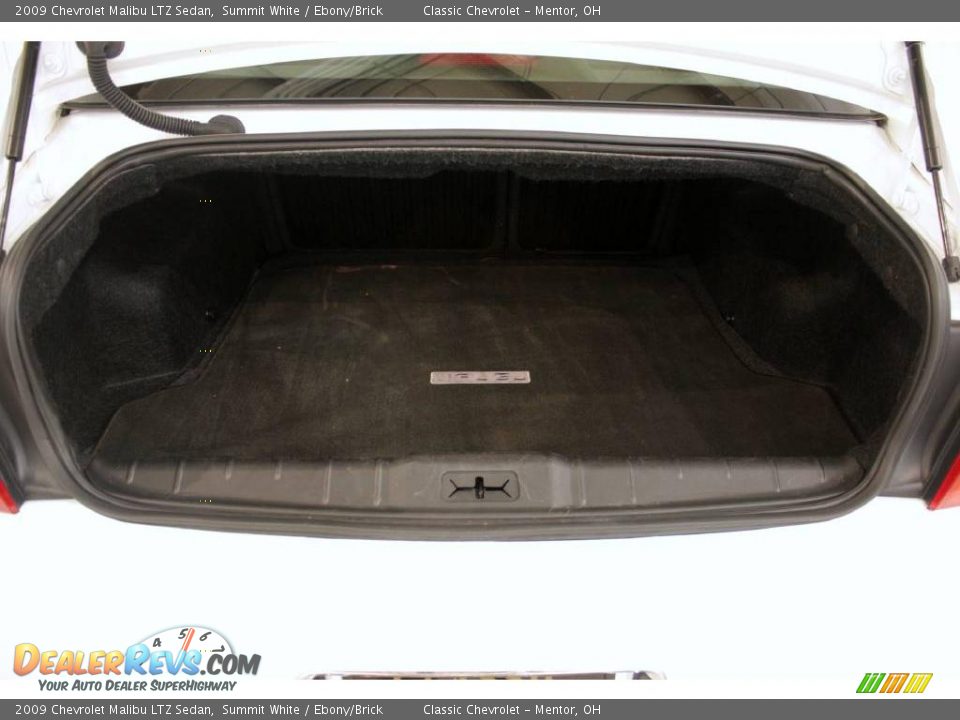 2009 Chevrolet Malibu LTZ Sedan Summit White / Ebony/Brick Photo #20