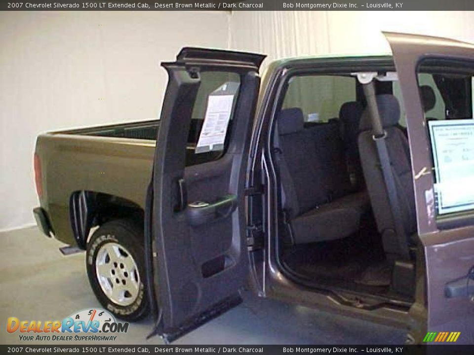 2007 Chevrolet Silverado 1500 LT Extended Cab Desert Brown Metallic / Dark Charcoal Photo #9