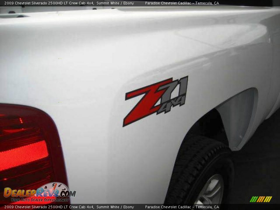 2009 Chevrolet Silverado 2500HD LT Crew Cab 4x4 Summit White / Ebony Photo #12