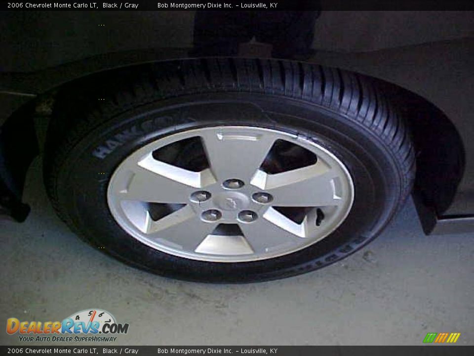 2006 Chevrolet Monte Carlo LT Black / Gray Photo #12