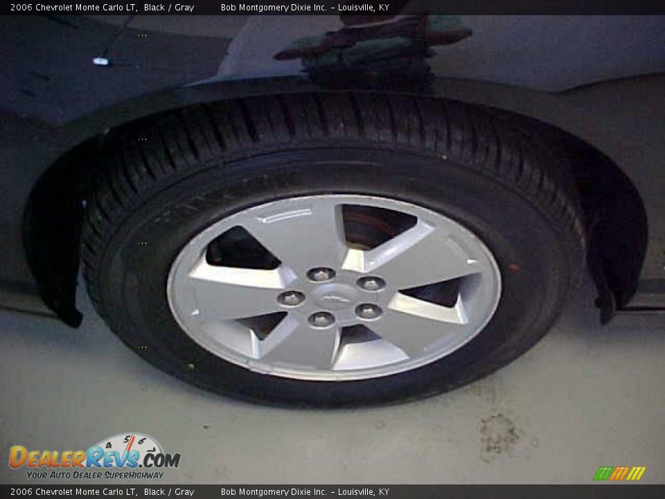 2006 Chevrolet Monte Carlo LT Black / Gray Photo #26