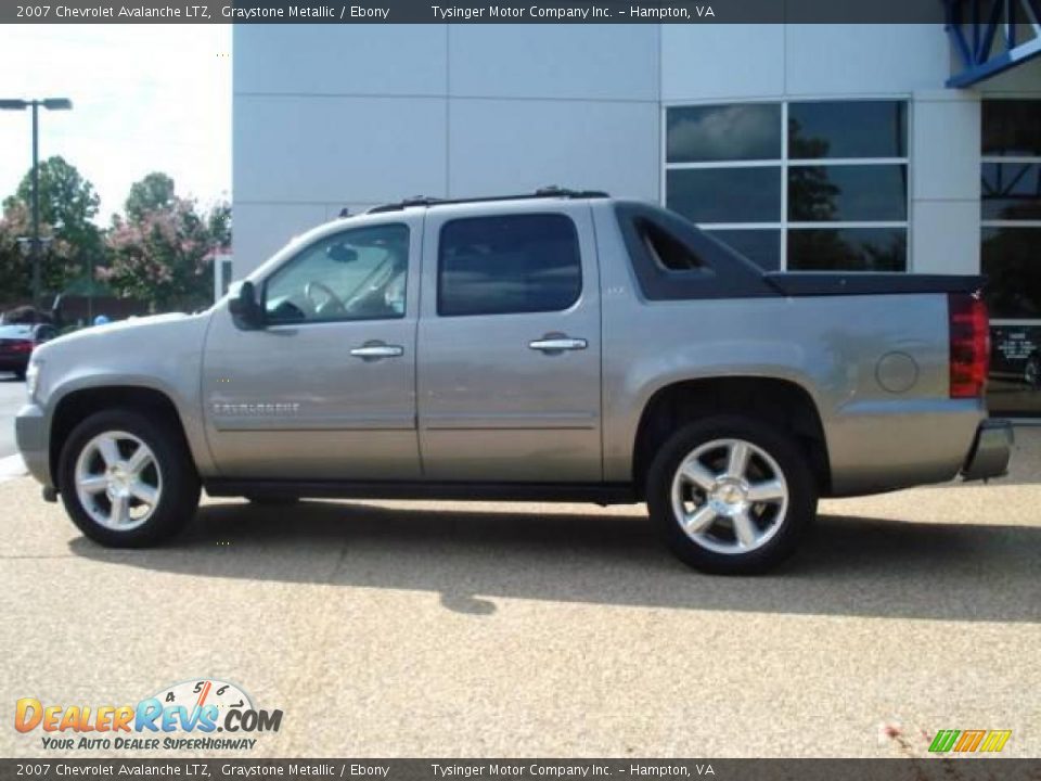 2007 Chevrolet Avalanche LTZ Graystone Metallic / Ebony Photo #3